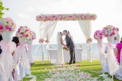 “Say ‘I Do’ with Ocean Views: Sydney’s Best Beach Wedding Location