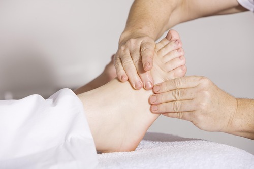 The Role of Orthotics in Plantar Fasciitis Treatment for Foot & Ankle Relief